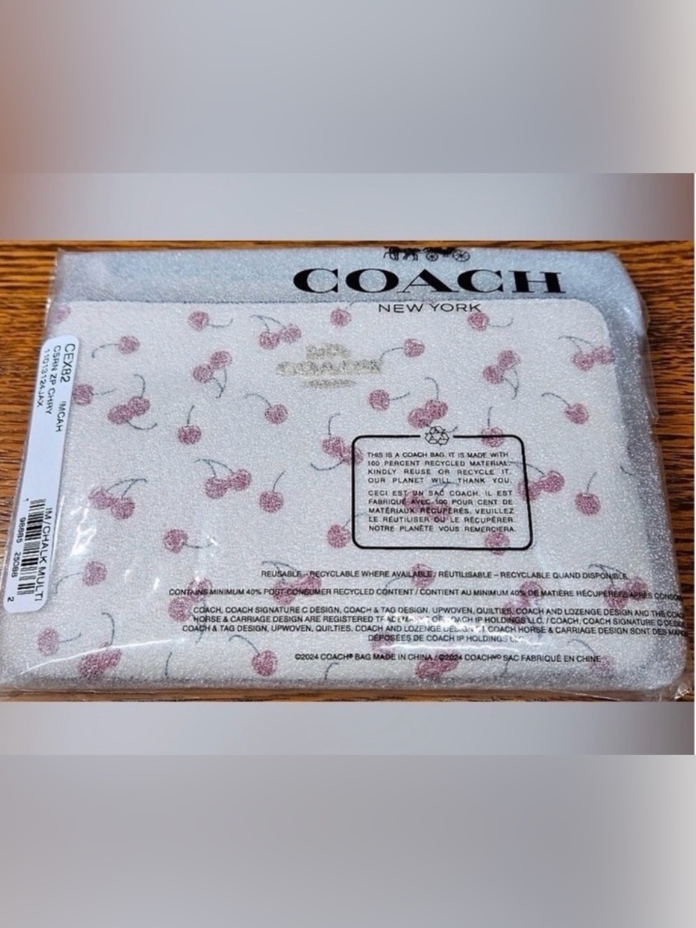 π Rare COACH City Tote in Glitter Cherry Print β NWOT W/Cherry Wristlet NWT - Picture 12 of 12
